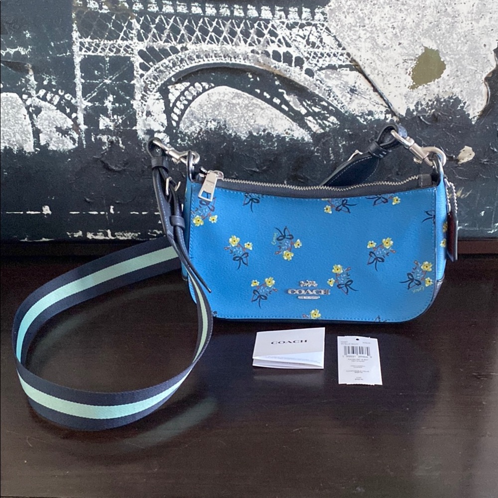 Authentic Coach Jes Crossbody Baguette With Floral Print Chalk Multi